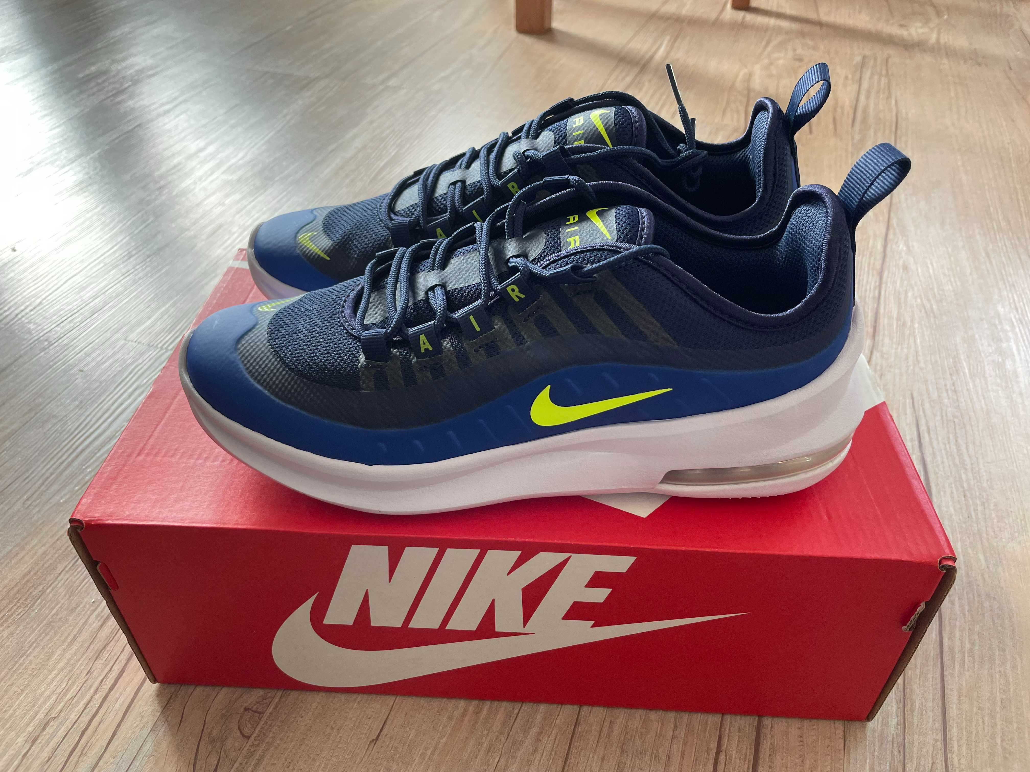 Кросівки Nike Air Max Axis (GS) роз 38,5 / 24cm