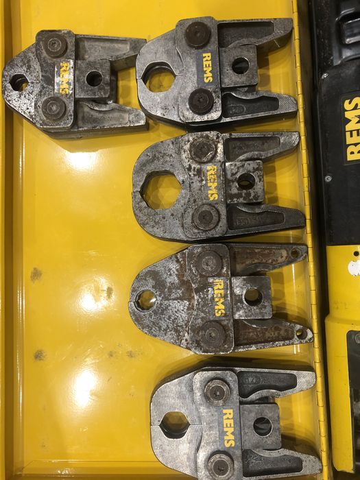 Rems akku-press 14.4V-20A/2022r/5 szt szczek,2 baterie i ładowarka