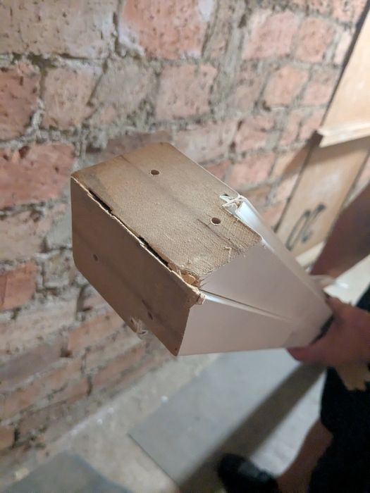 Ościeżnica nieregulowana biała