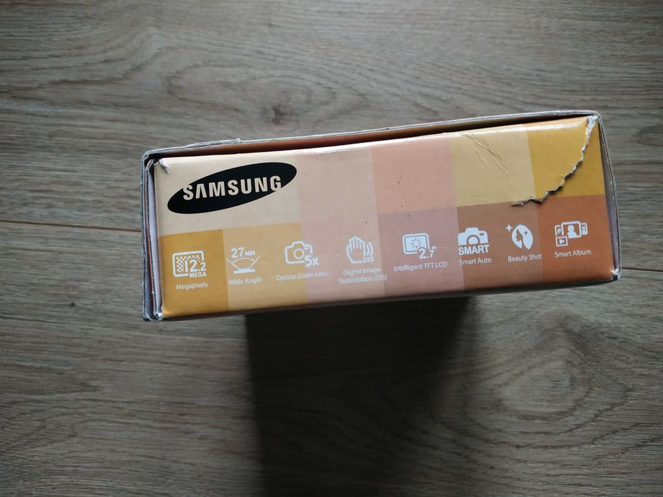 Коробка для фотоапарата Samsung ES70 коробка та дoкументація