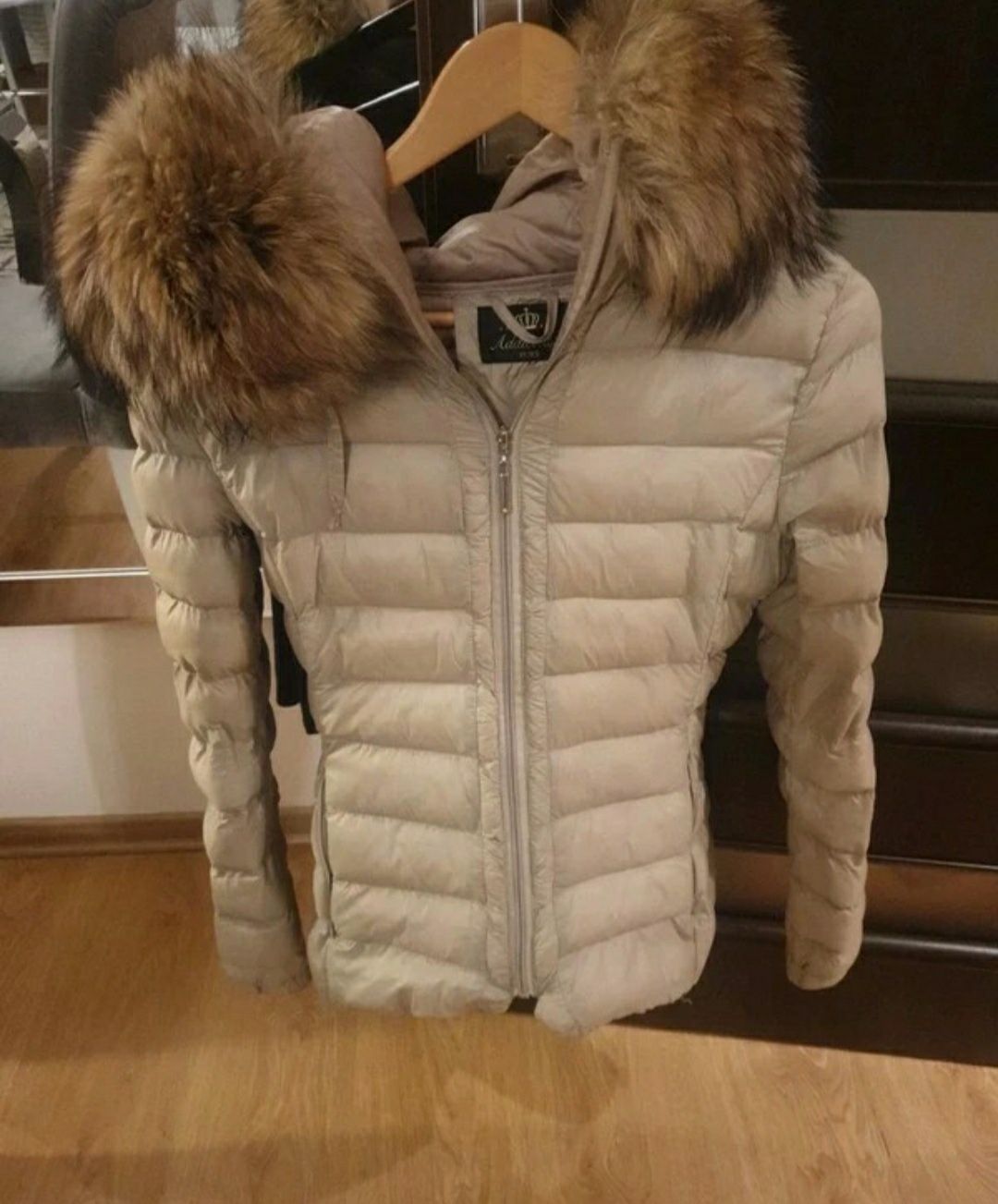 Piękna kurtka z Naturalnym Jenotem