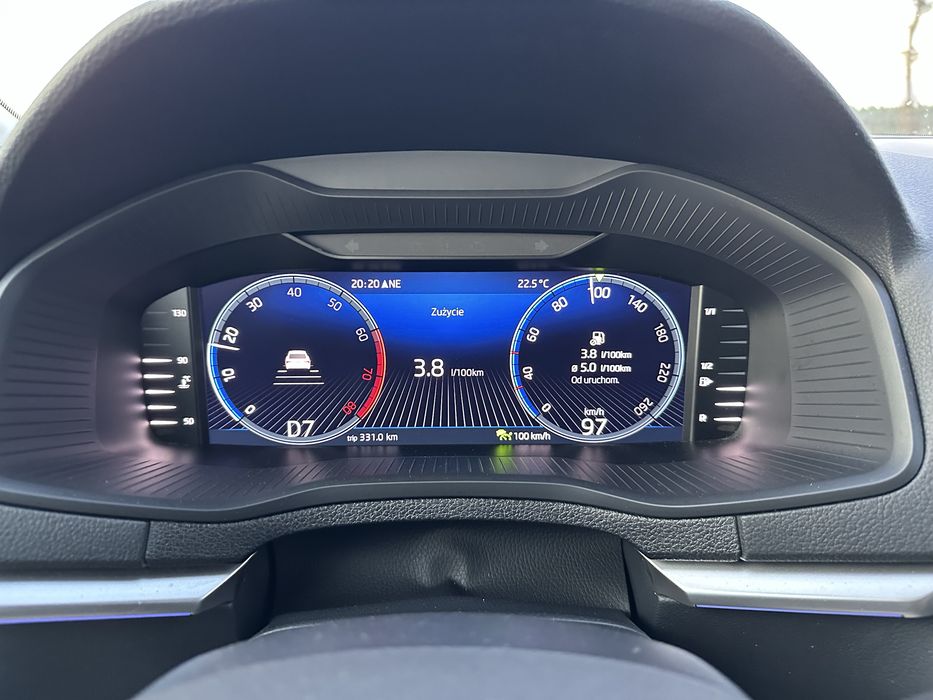 Skoda Karoq 2022 lift 1.5tsi dsg matrix FV23