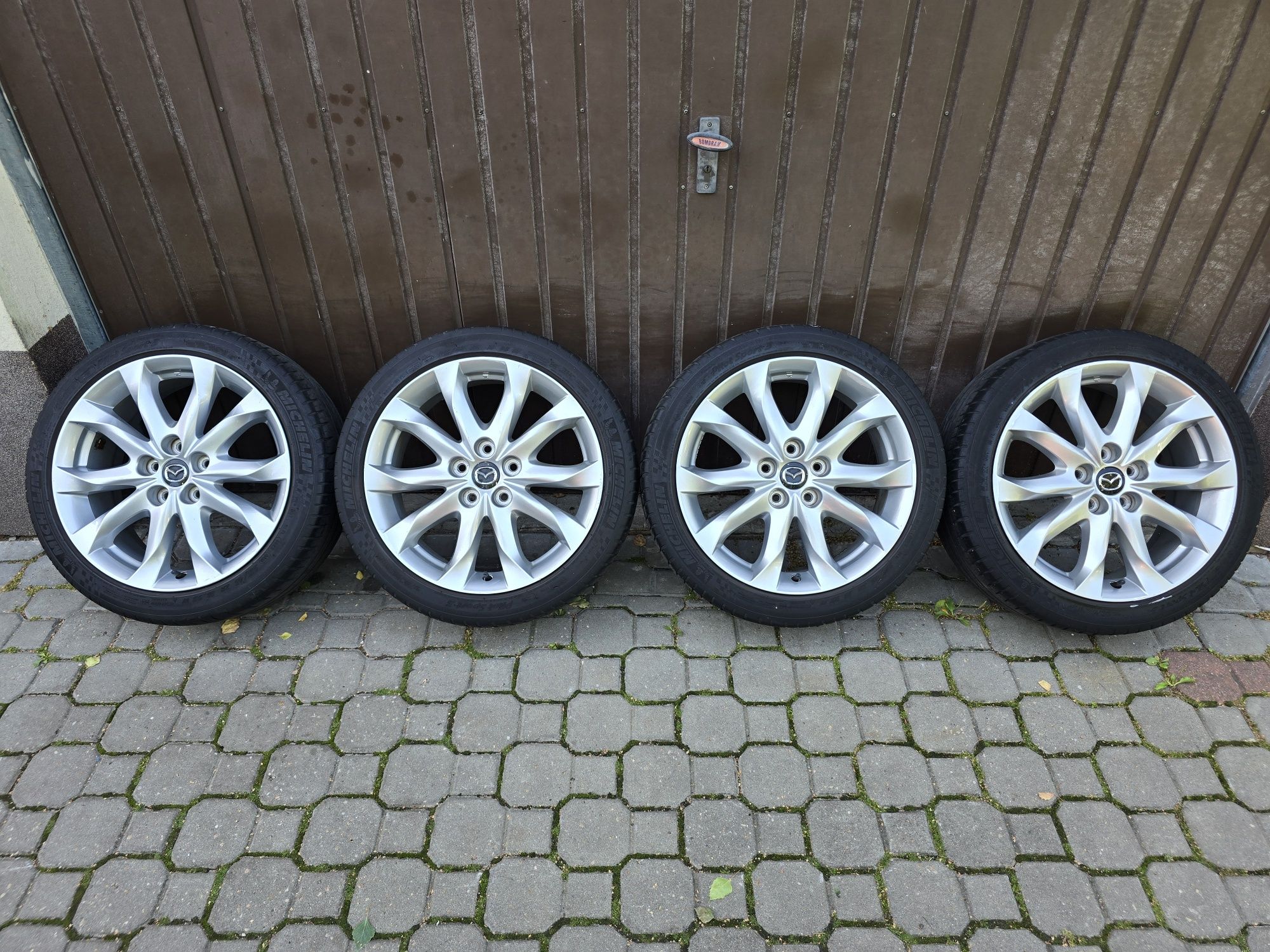 Felgi z oponami 215/45R18 Mazda 3 5x114,3 Premacy 5 6 MX-5 MPV