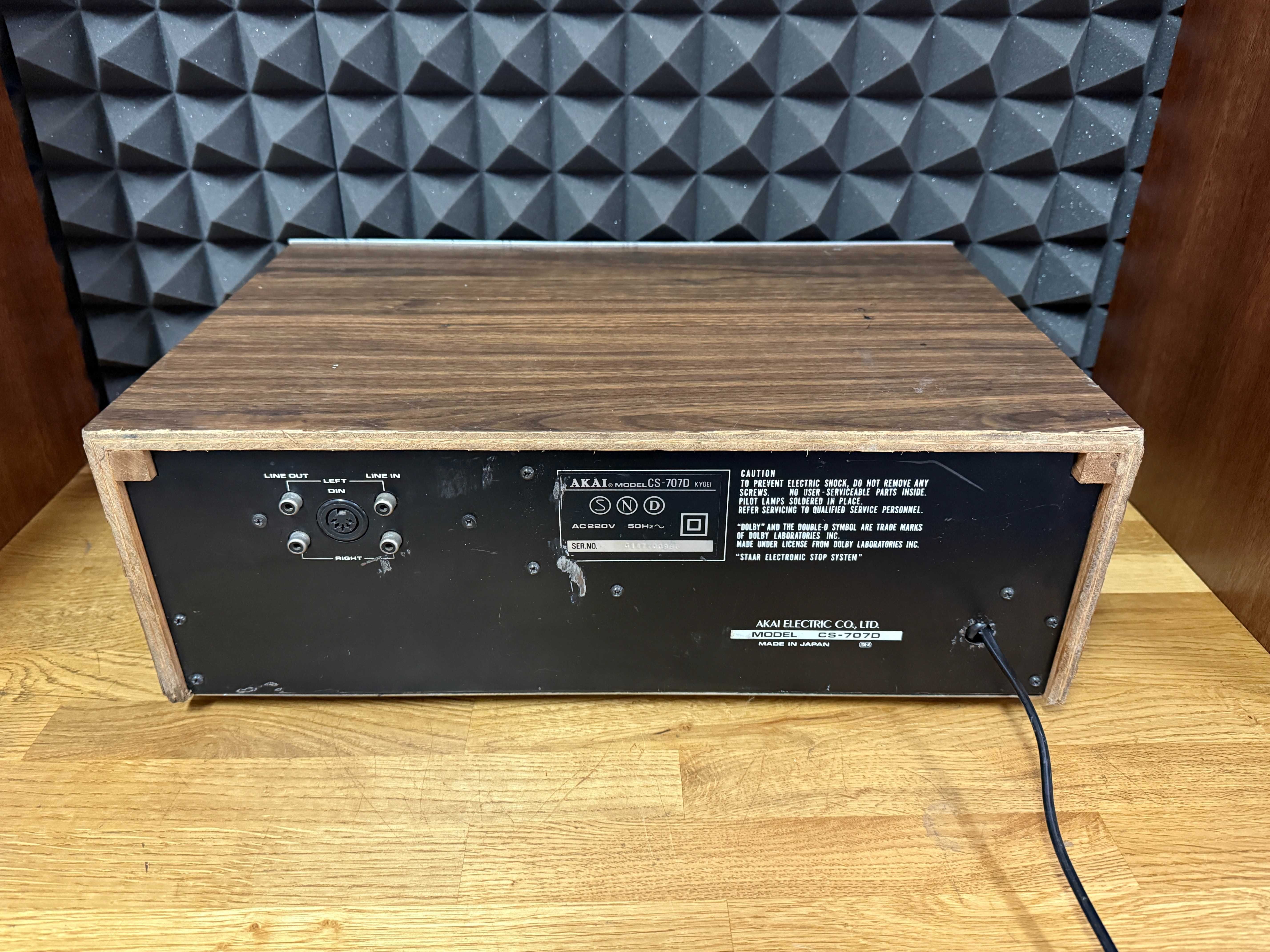 Magnetofon Akai CS-707D