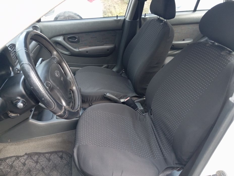 Hyundai accent com ar condicionado