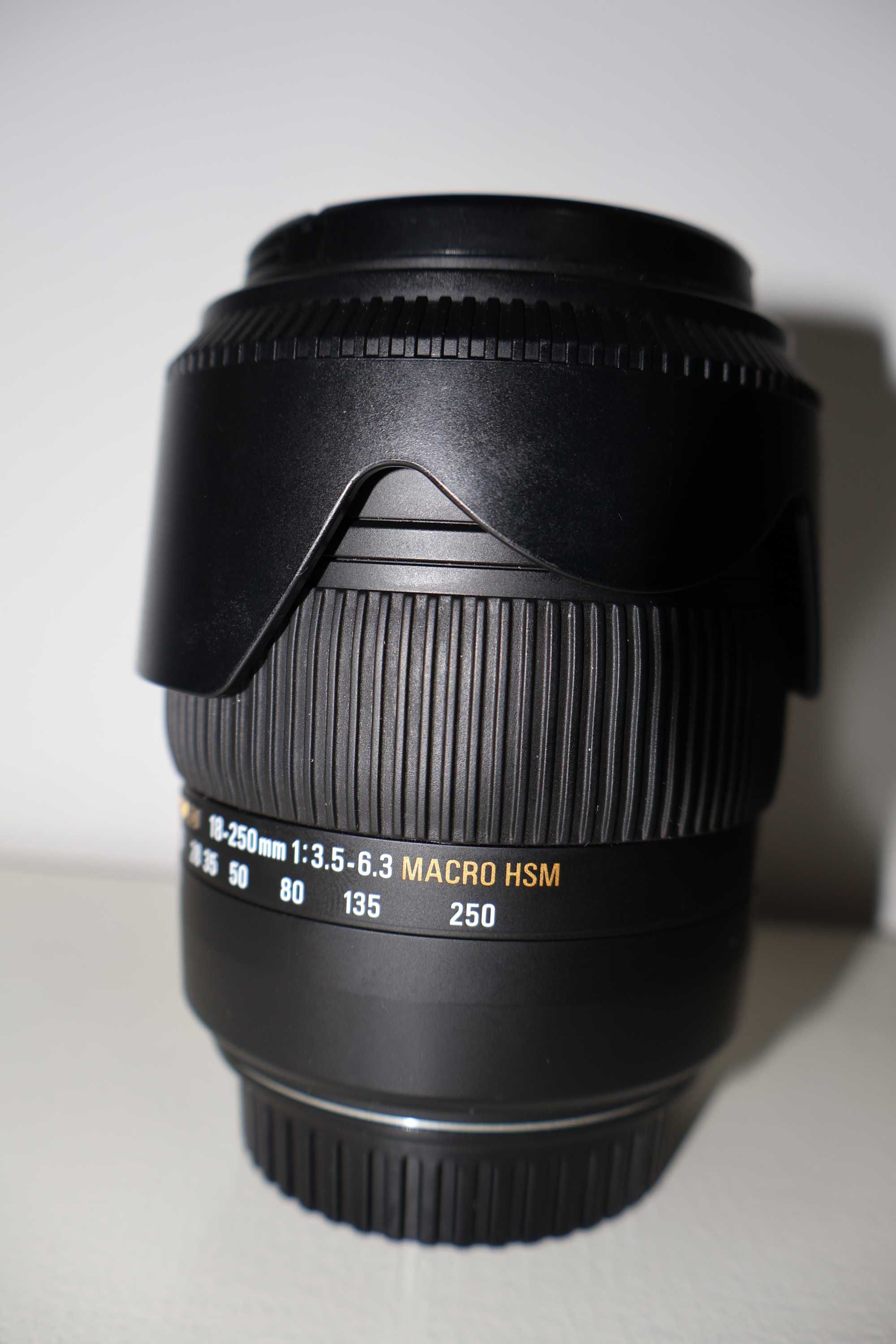 Sigma 18 250mm macro HSM (Canon) com Parasol