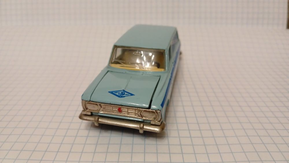 Продам Москвич 1:43