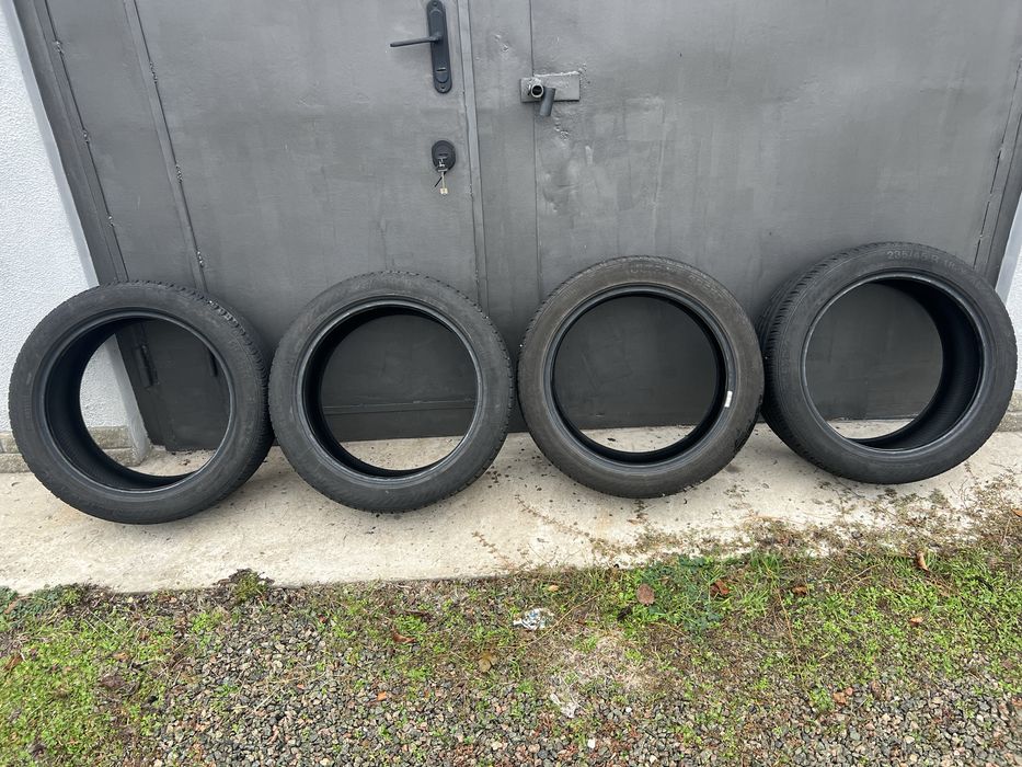 Літня гума R18 235/45 Gislaved Ultra Speed 2