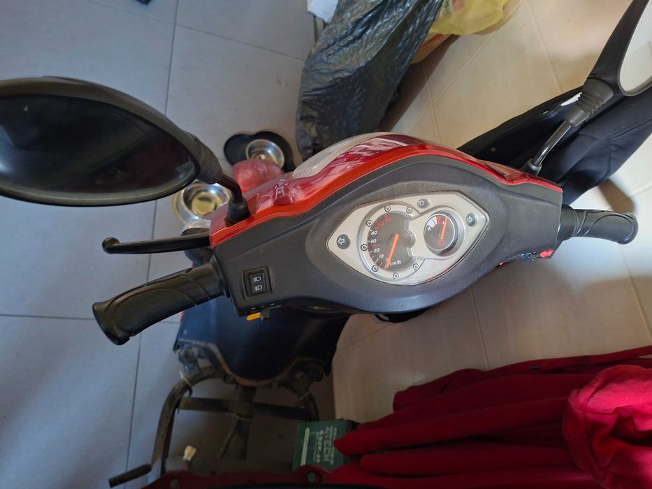 Skuter elektryczny inwalidzki trójkołowy ZT15
