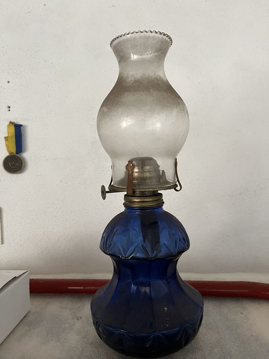 Candeeiro a petroleo antigo