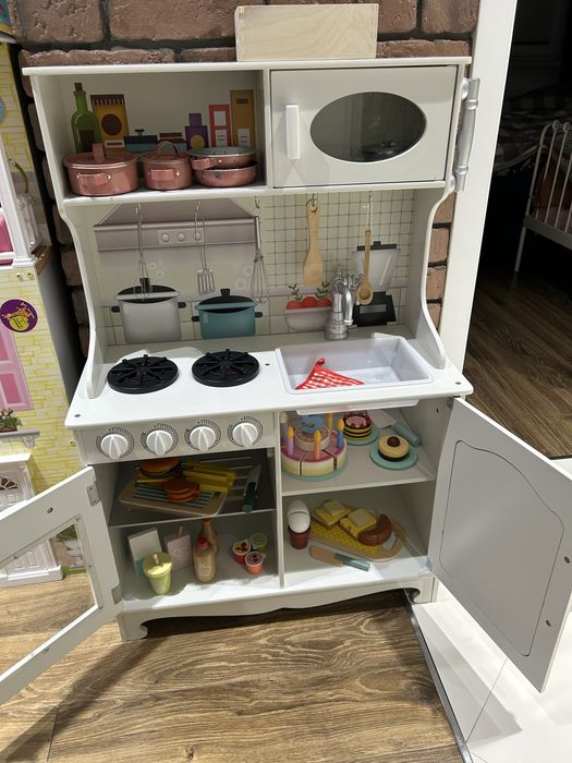 Kuchnia dziecieca wraz z akcesoriami