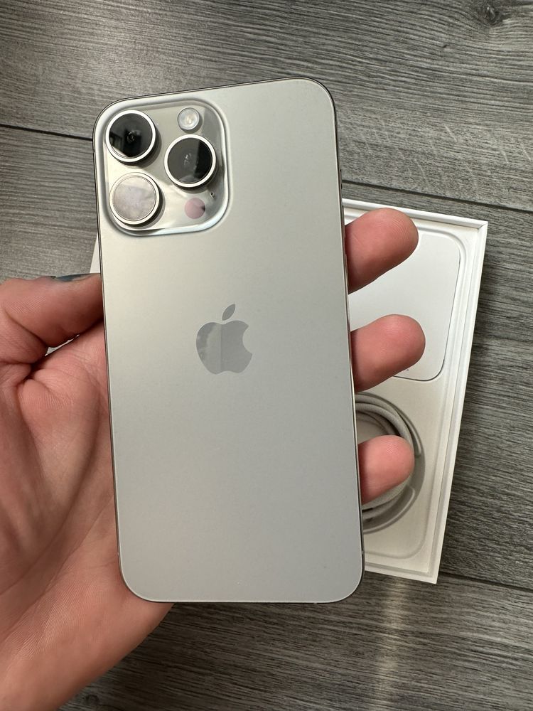Iphone 15pro max Idealny