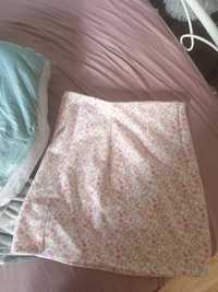 Nowa spódnica w kwiaty