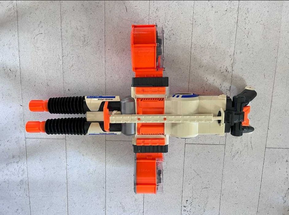 Nerf Elite rhinofire