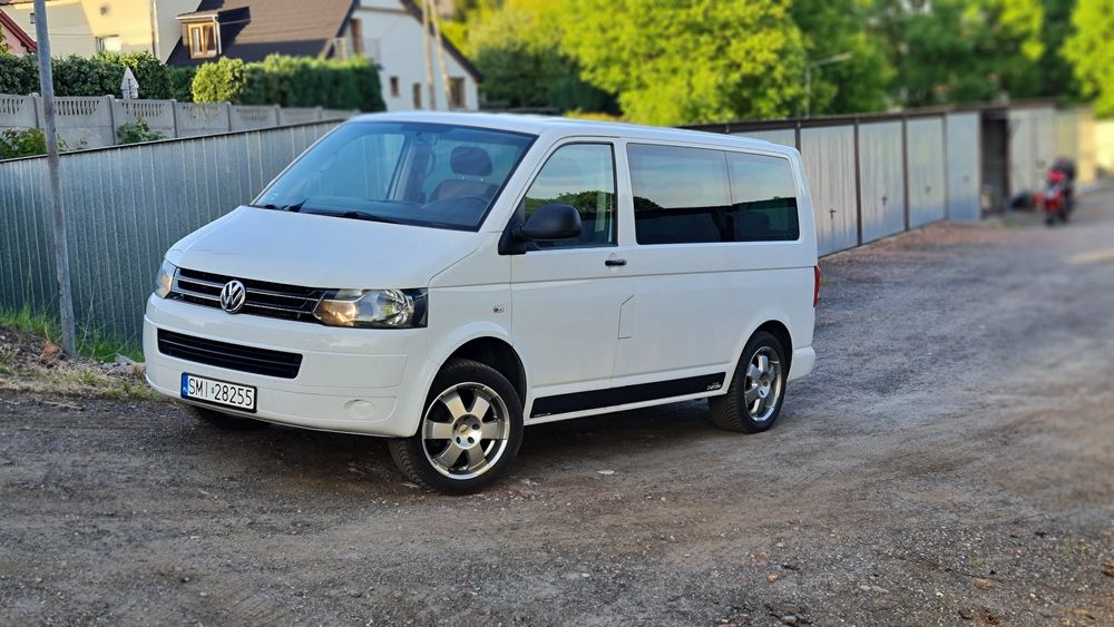 Sprzedam VW Multivan 2.0 TDi 140 KM