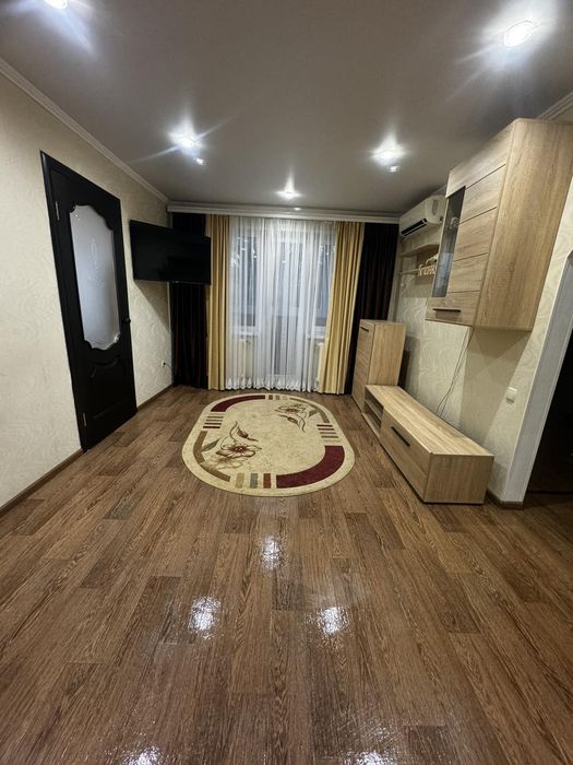 Є- ВІДНОВЛЕННЯ. Продам 2х кімнатну квартиру по вул Соборності.