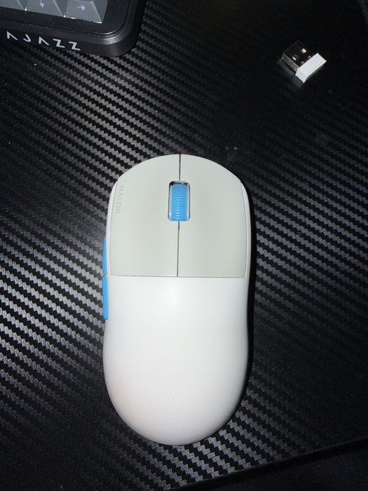 Продам мишy Hator Quasar 2 Pro wireless white/Cerulean