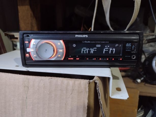 Radio Philips CE132