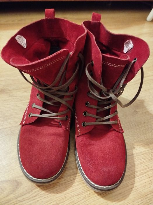 Czerwone zamszowe botki za kostkę Venezia 37