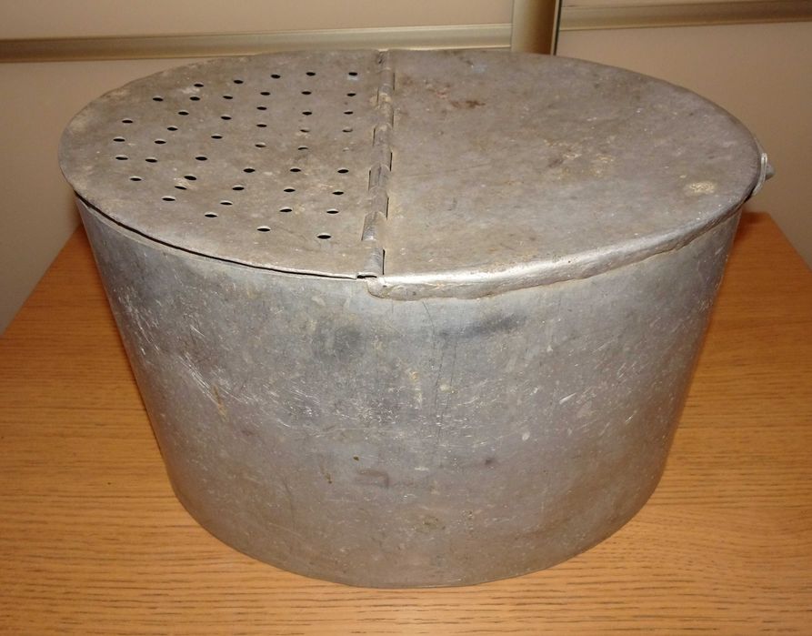 Sadzyk na ryby, sadzyk na żywca, wiaderko na ryby PRL