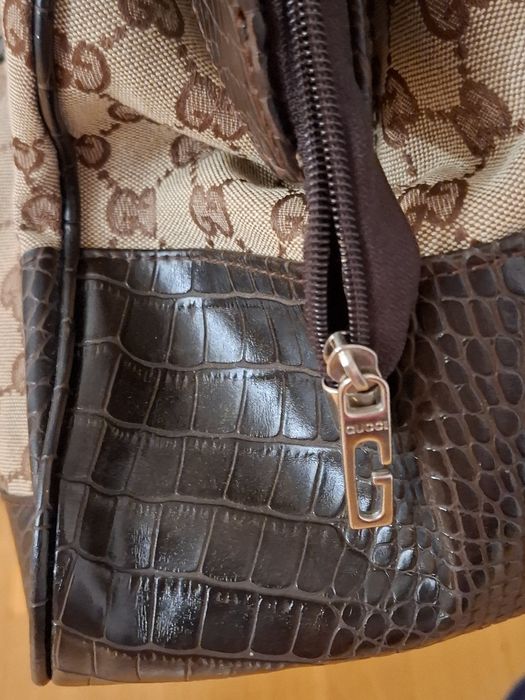 Сумка з логотипом Gucci  велика дуже красива