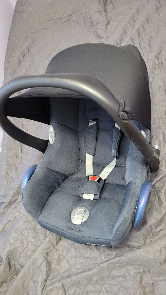 Fotelik Maxi Cosi Cabriofix + baza ISOFIX