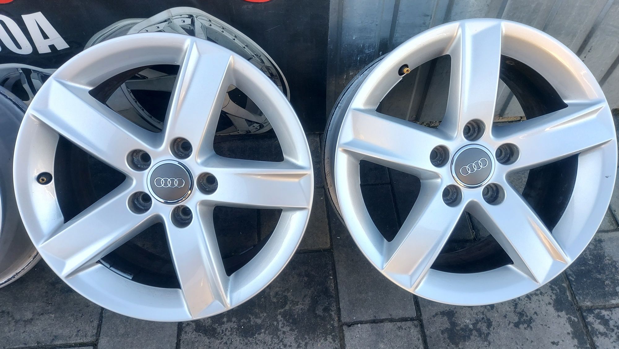 Alufelgi 16 cali 5x112 - Audi A4 B5 B6 B7 B8 B9 - Et46 Piasta 66.6mm