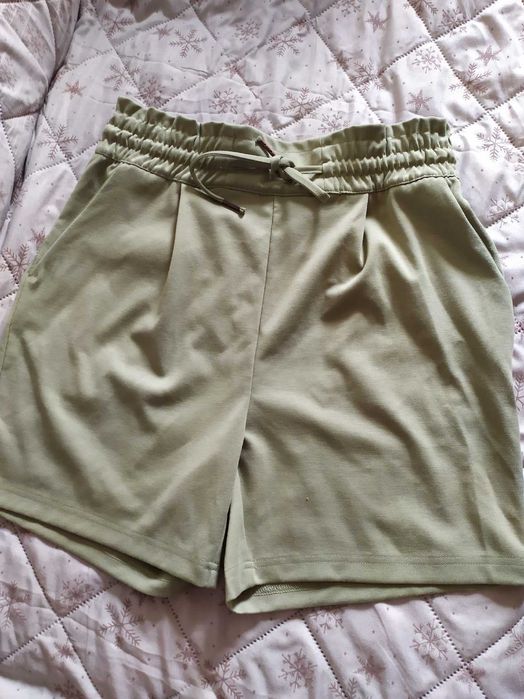Krótkie spodenki