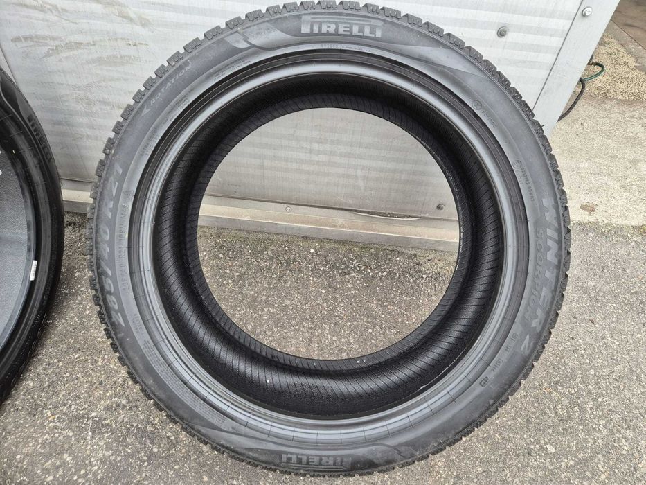 2x OPONY ZIMOWE 285/40/21 Pirelli Winter Scorpion 2 109V 7,5MM