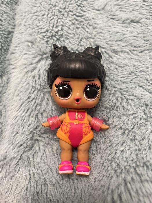 Кукла LOL колекційна дівчинка