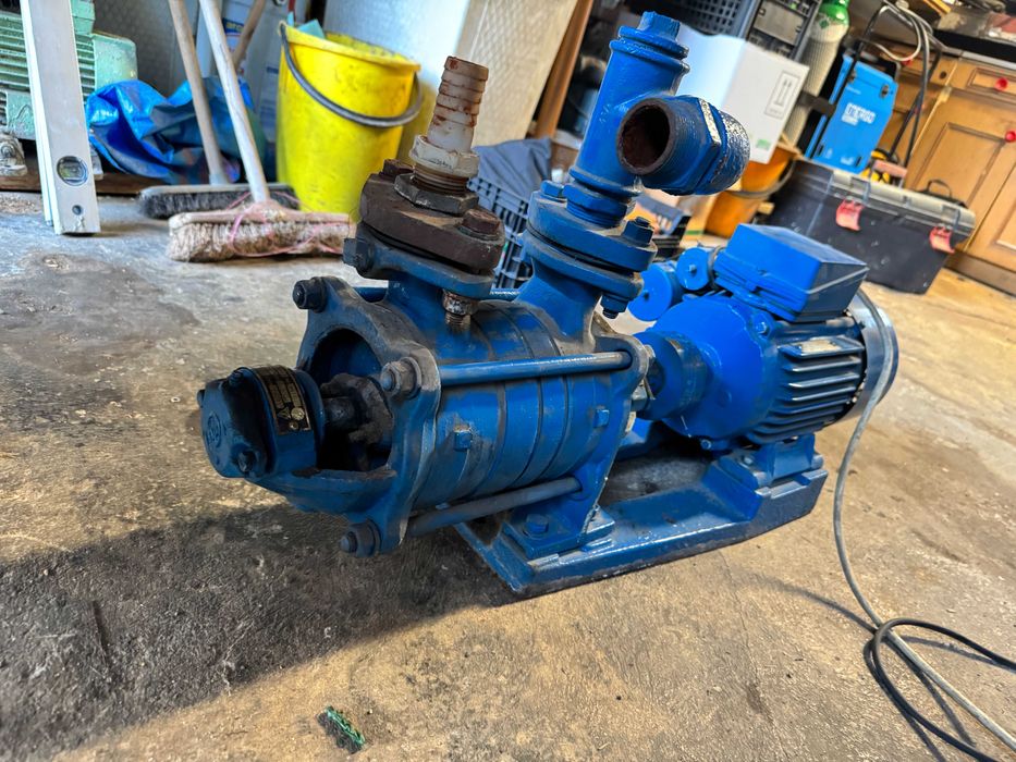 Kompletna pompa hydroforowa z silnikiem 230V
