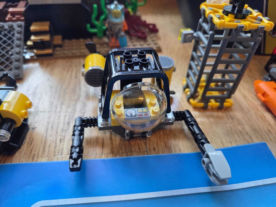 LEGO 60095 City - Statek do badań głębinowych