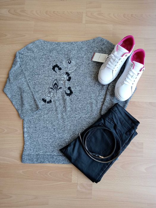 Sweter RESERVED rozmiar 36 S szary haft łódka nietoperz 152 cm 12 lat