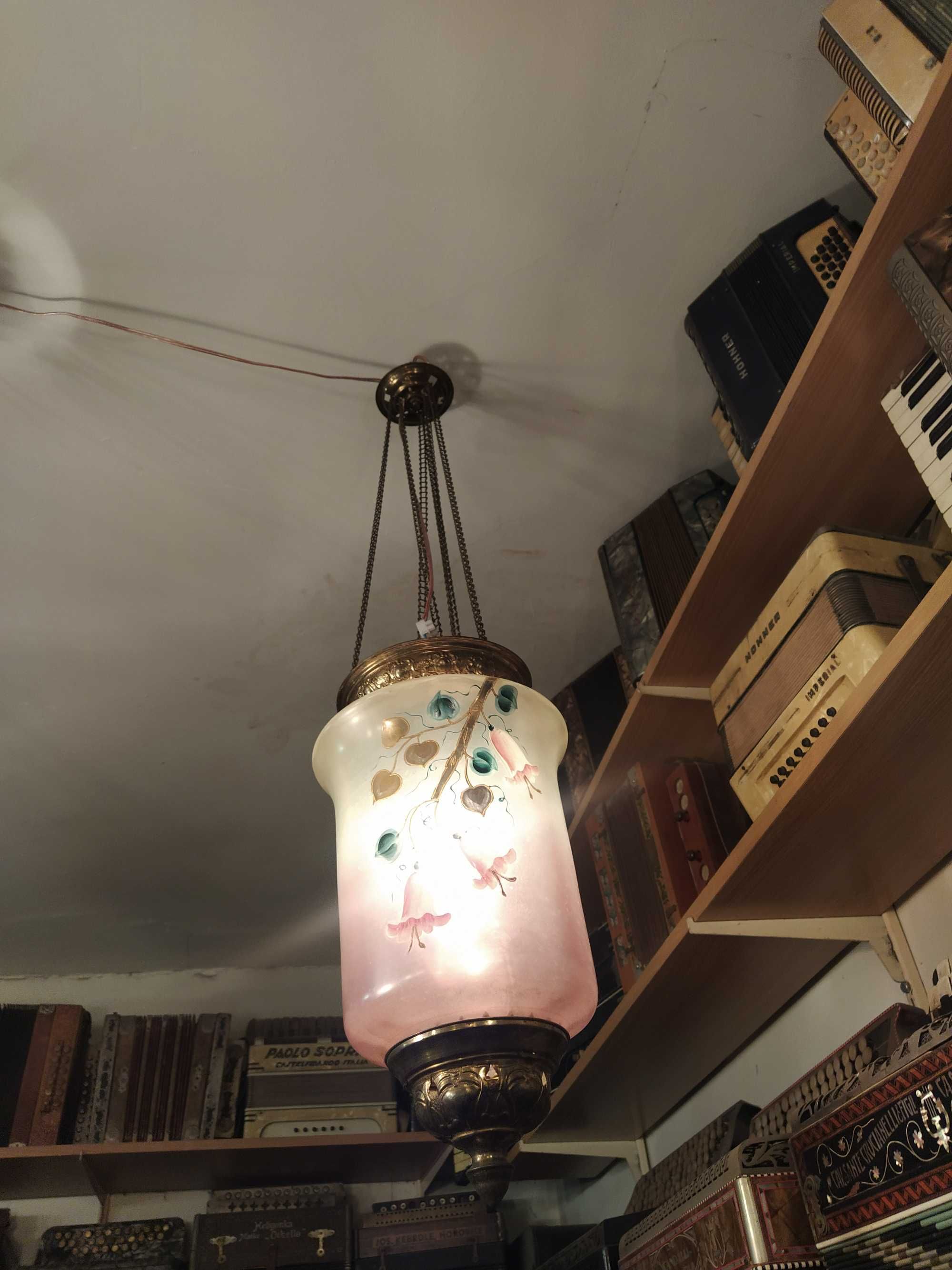 Lampa wisząca świecowa, stan bardzo dobry.