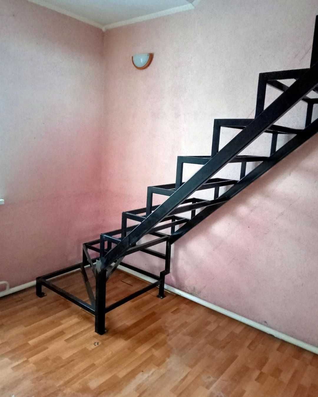 СХОДИ- 1980грн/сх, металеві сходи, лестница металлическая, каркас