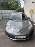 Продам Nissan Leaf