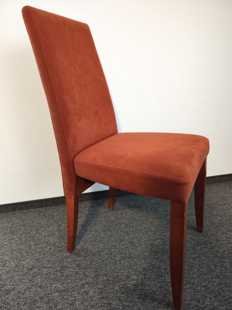Sprzedam krzesła drewniane tapicerowane tkaniną welurową