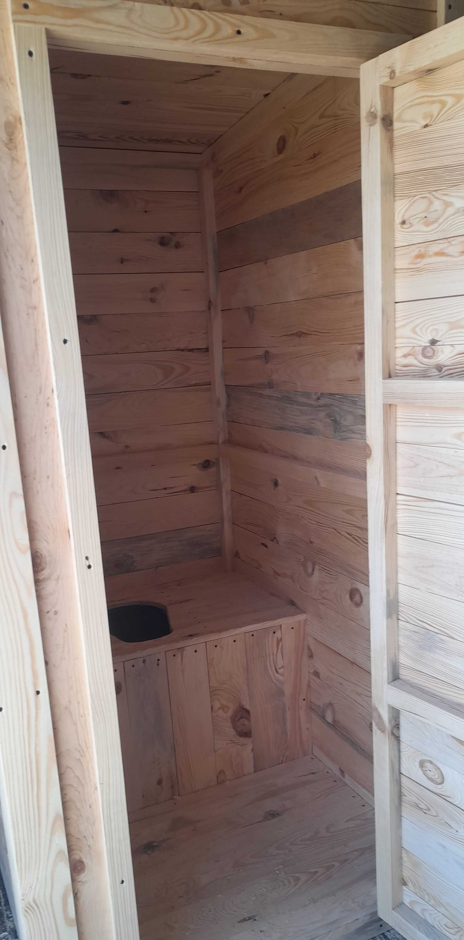 Туалет дерев'яний шліфований