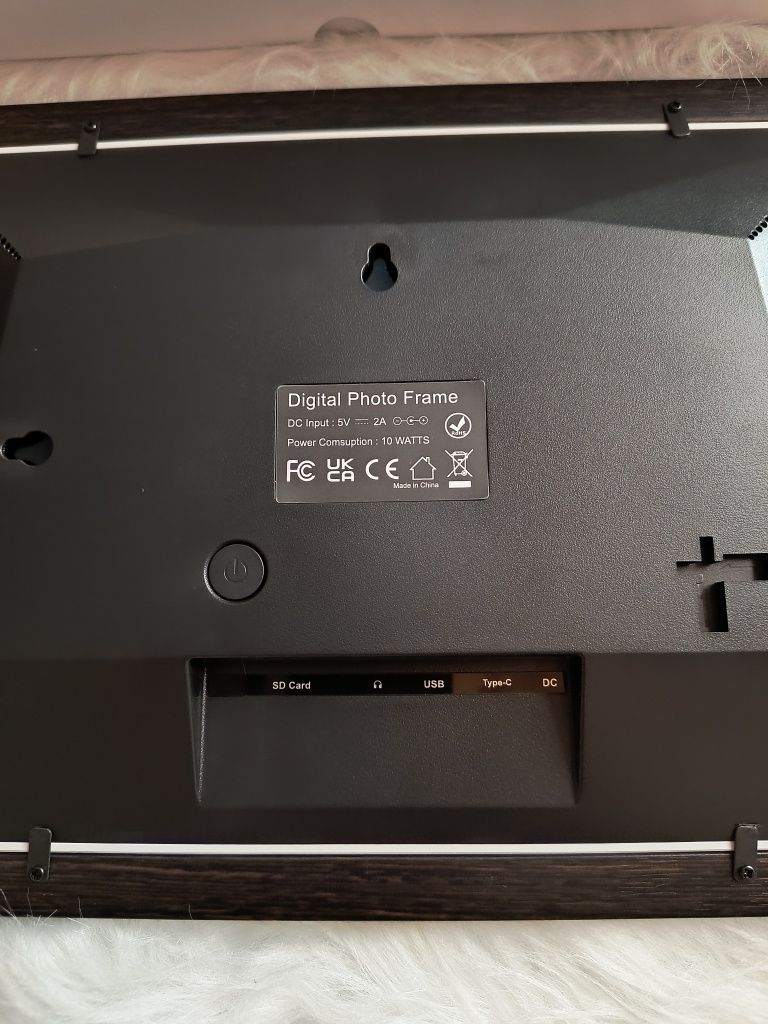 Cyfrowa ramka na zdjęcia FRAMEO 10.1" z wifi