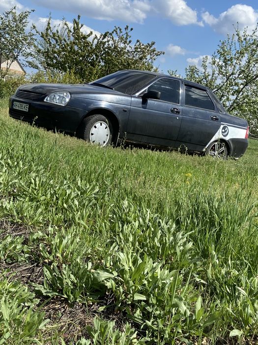 Продам приору вазик