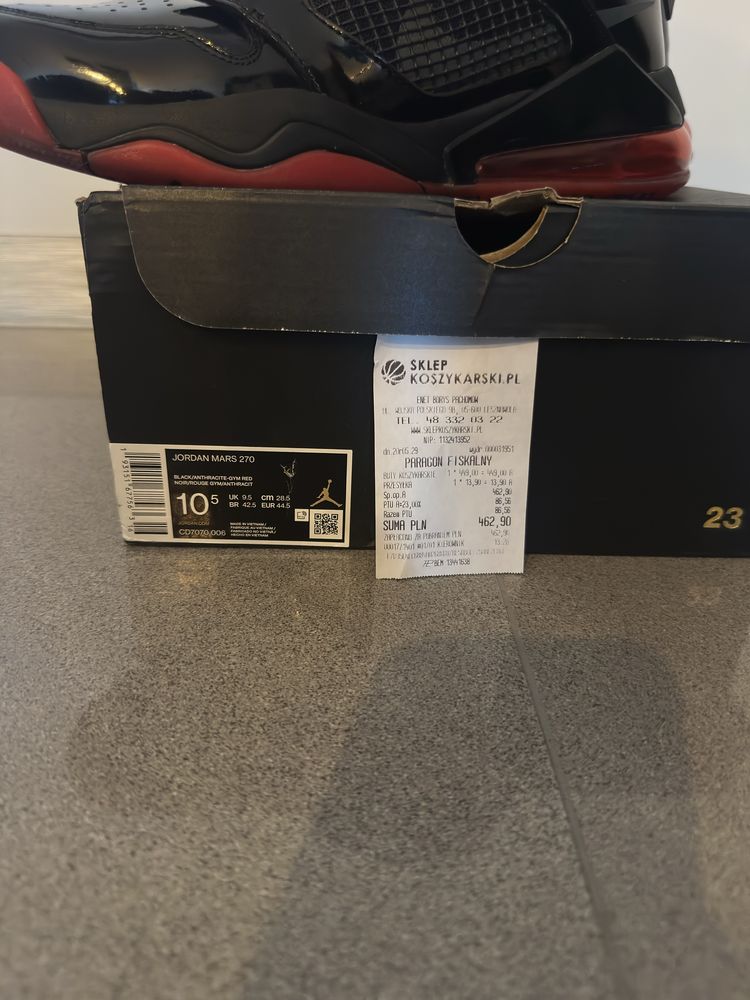 Nike Jordan Mars 270