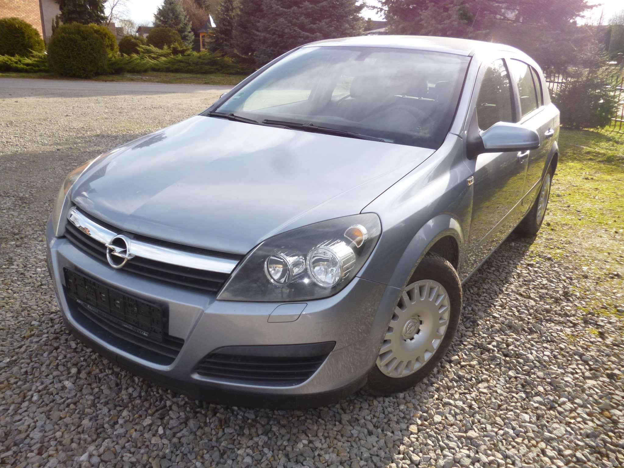 Opel astra H 1.6 105 koni