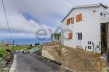 Moradia com Vista Mar em Santana, Nordeste – Desfrute do Nascer e do P