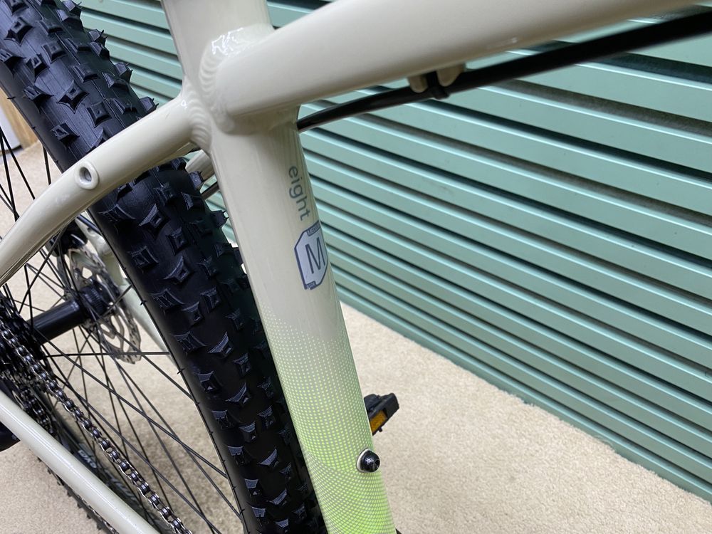 Гірський МТВ М 29 Cannondale Trail Eight 2023 SR Suntour XCE 28 100mm