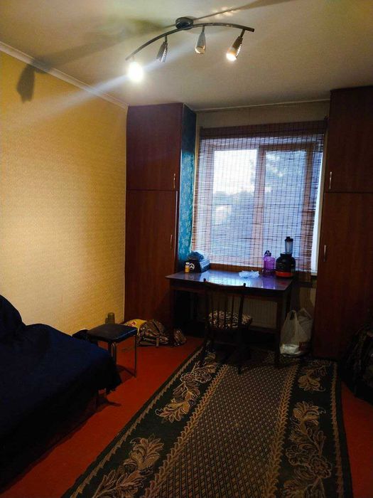 40594 Продається 2 кімнатна квартира по вул Прибузька