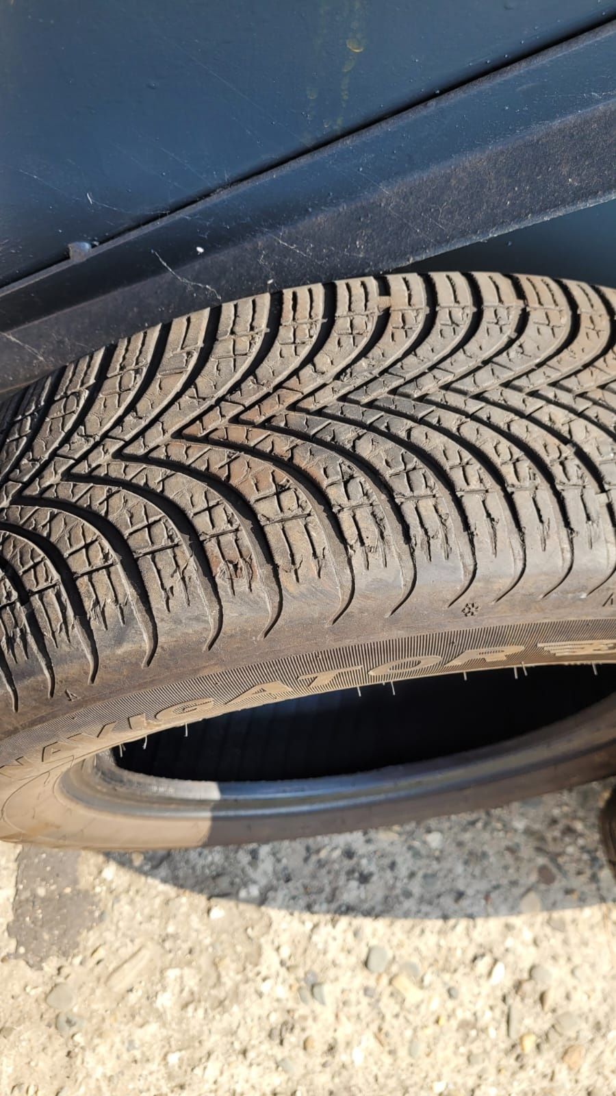 Sprzedam 2 opony Dębica Navigator 3 175/70 R14 DOT..21