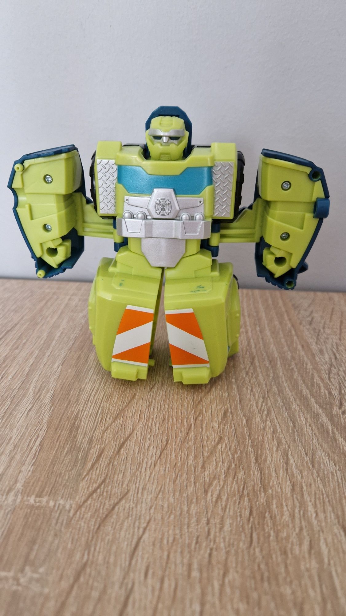 TRASFORMERS Rescue Bots Salvage i TRANSFORMERS Rescue Bots Academy Whi