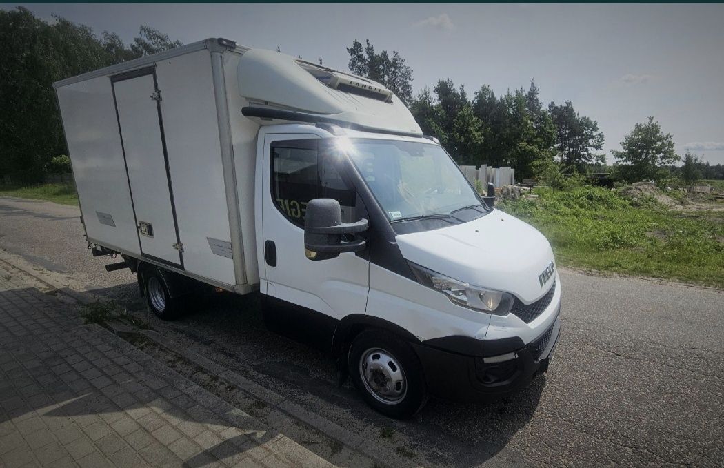 Auto chłodnia 6-8 palet Iveco daily winda bliźniak 3.0 -5 c zanotti