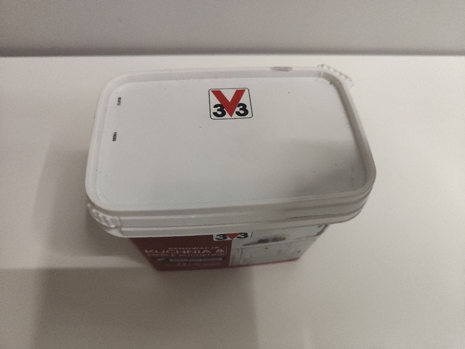 V33 farba do renowacji mebli kuchennych