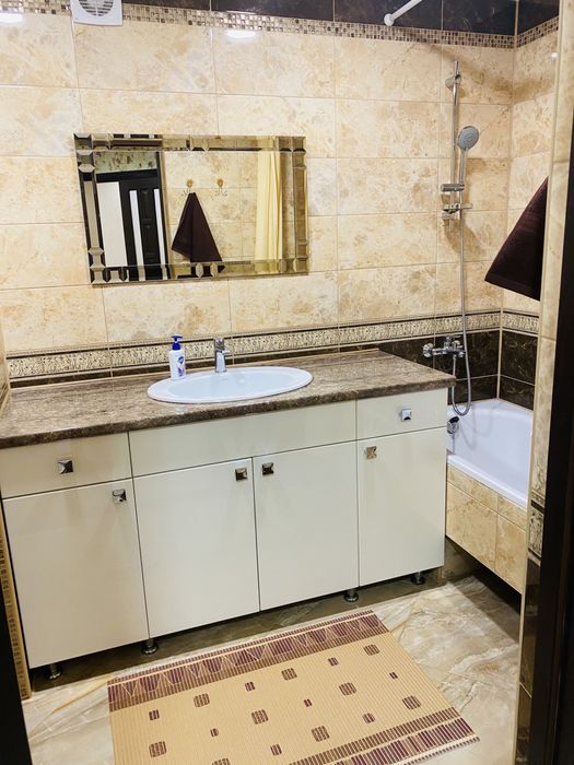 Квартира подобово ,район Вишенька ,Келецька 99 б,новобуд